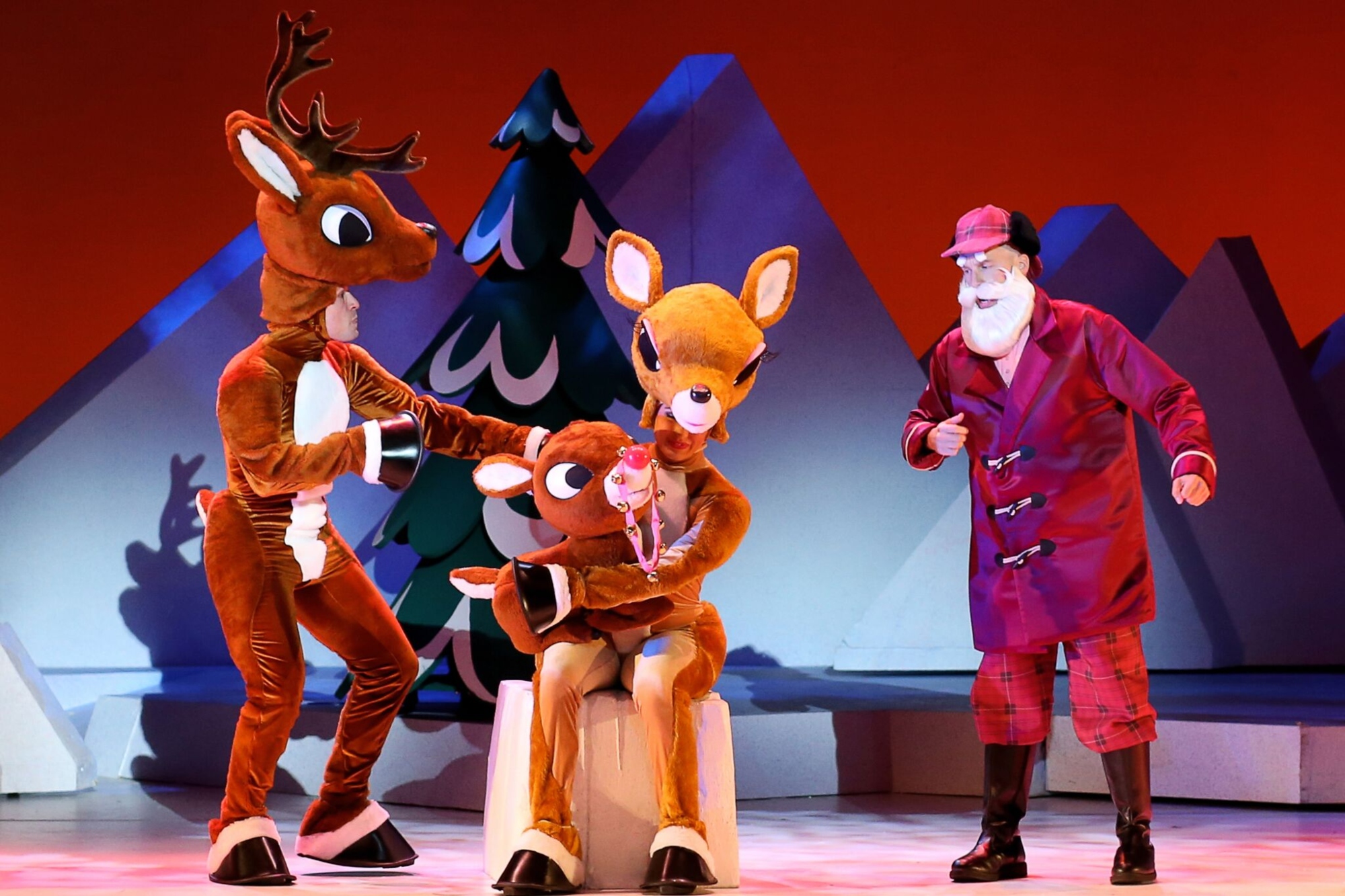 Musical Theater Review: Rudolph The Red-Nosed Reindeer is Cuuuuuute!