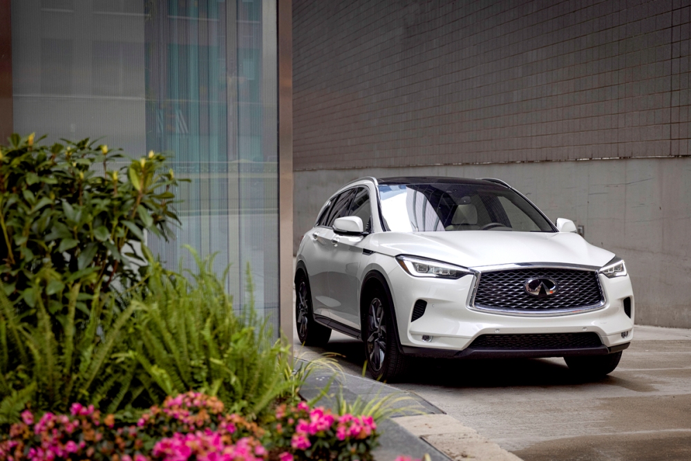 Review: 2022 INFINITI QX50 Is Comfortingly Familiar and Fiercely Protective