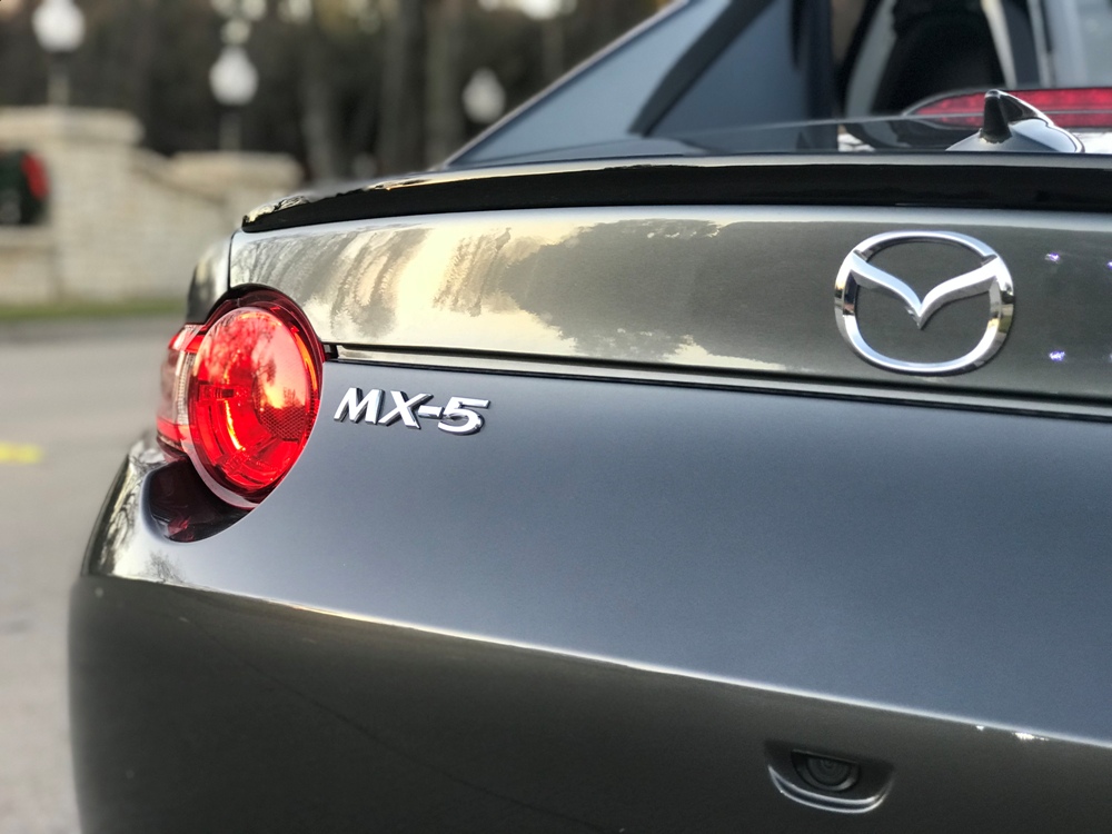 The 2023 Mazda MX-5 Miata Is Like a Retro Christmas Gift