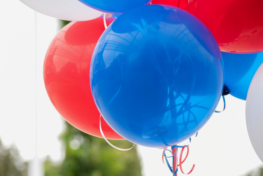 The month-long event consists of two parades, dazzling pageants, fireworks, carnival, air show, car show, sizzling jalapeno festival, and more. Washington's Birthday Celebration Honors First President of USA | Laredo, Texas, USA
