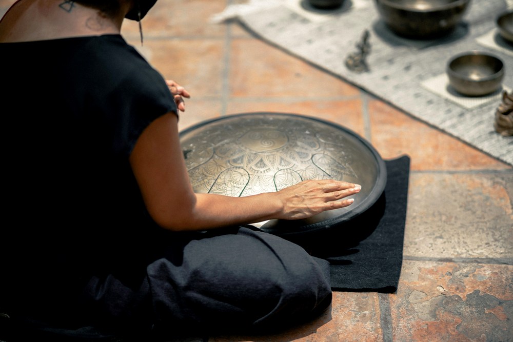 This instument can be a valuable addition to any musician's collection, so its selection deserves careful consideration. Tips for Buying a Handpan Drum