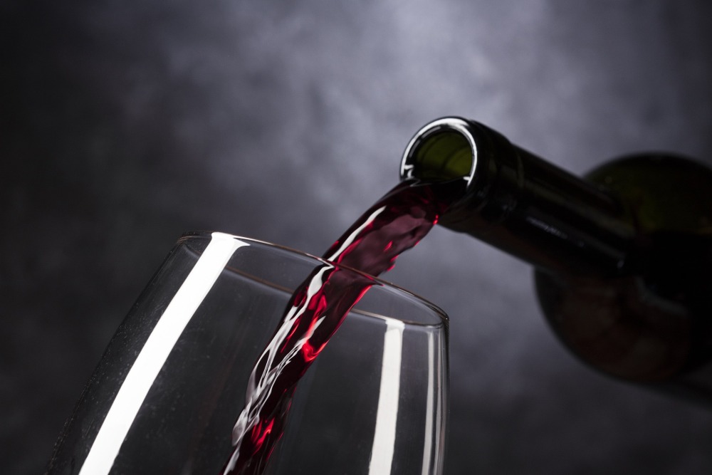 Understand the Basics of Wine and Learn How to Taste, Serve, and Pair Wine