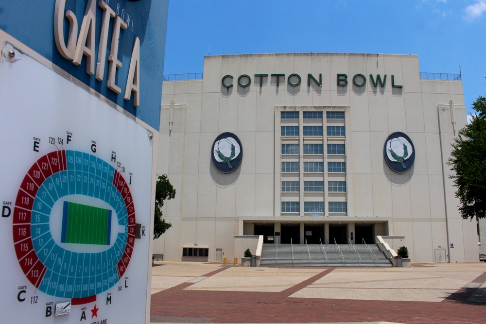Traditional Cotton Bowl Classic is Staged by the Cotton Bowl Athletic Association