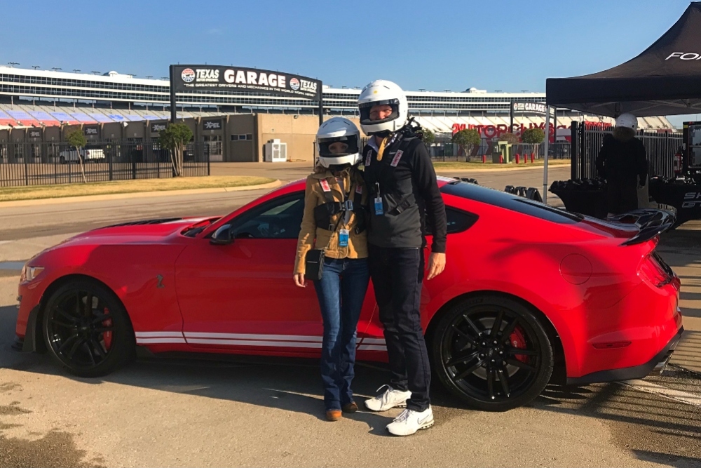 Ford Mustang Shelby GT500 Elicits Speed-Induced Hypnotic State of Euphoria