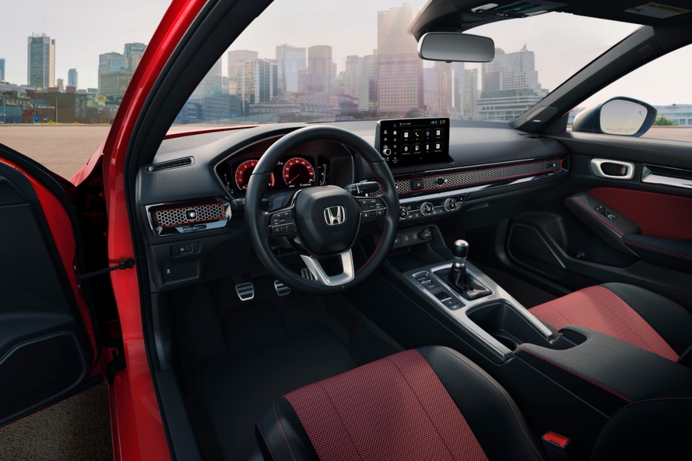 2025 Honda Civic Si Appeals to Gen Z Demographic for Good Reason