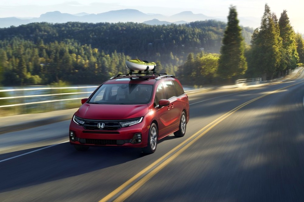 2025 Honda Odyssey Gets Enhanced Styling and Technology Upgrades