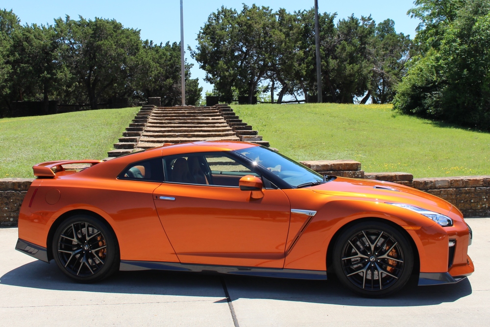 2017 Nissan GT-R Boasts Titanium Exhaust, Bose Audio System, and Active Noise Cancellation