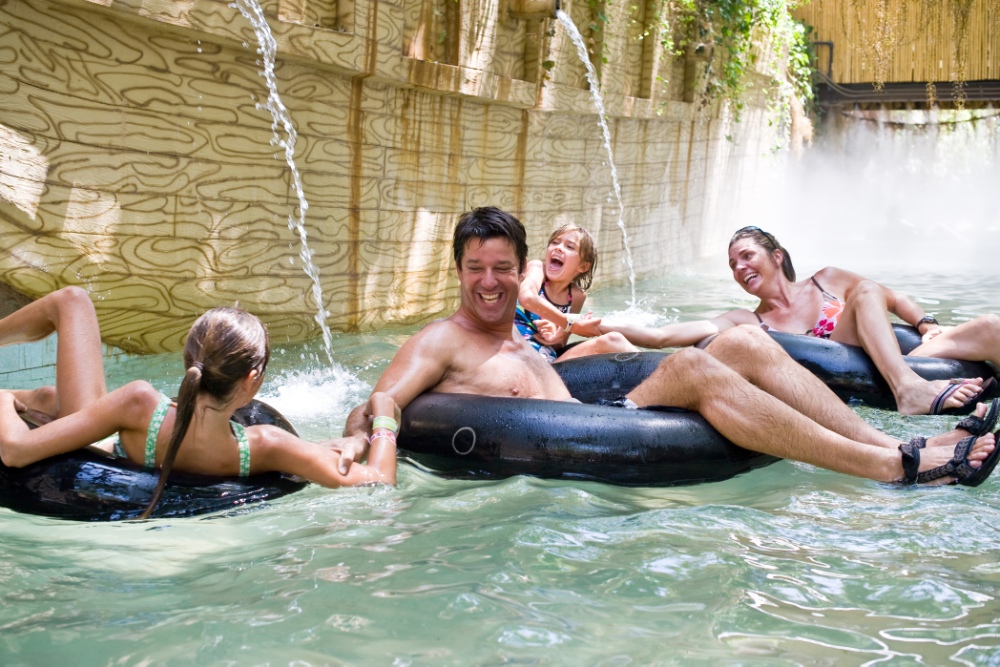 The #1 waterpark in the world for 15 consecutive years, Schlitterbahn New Braunfels is a popular summer seasonal park and resort destination. Schlitterbahn New Braunfels